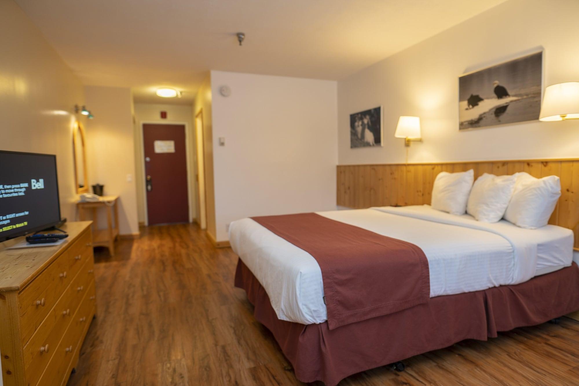 Canadas Best Value Inn- Riverview Hotel Whitehorse Dış mekan fotoğraf