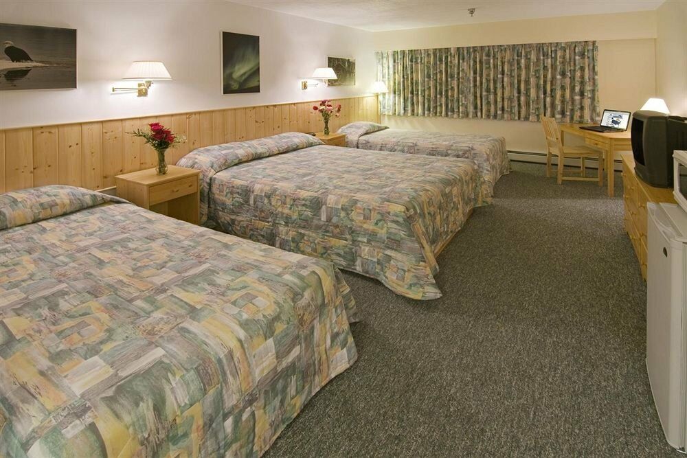 Canadas Best Value Inn- Riverview Hotel Whitehorse Dış mekan fotoğraf